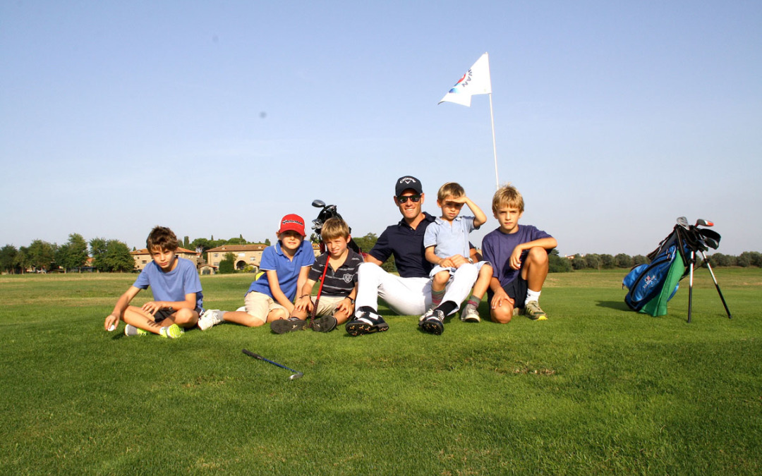 Bambini e il gioco del golf